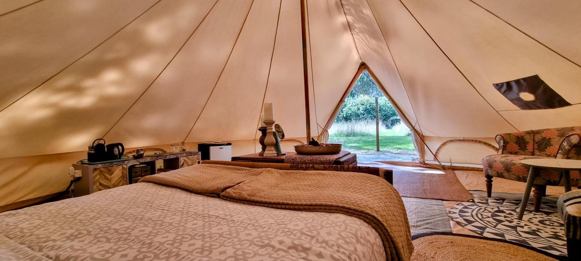 Luxury Bell Tent At Camping La Fortinerie Mouliherne Exterior foto