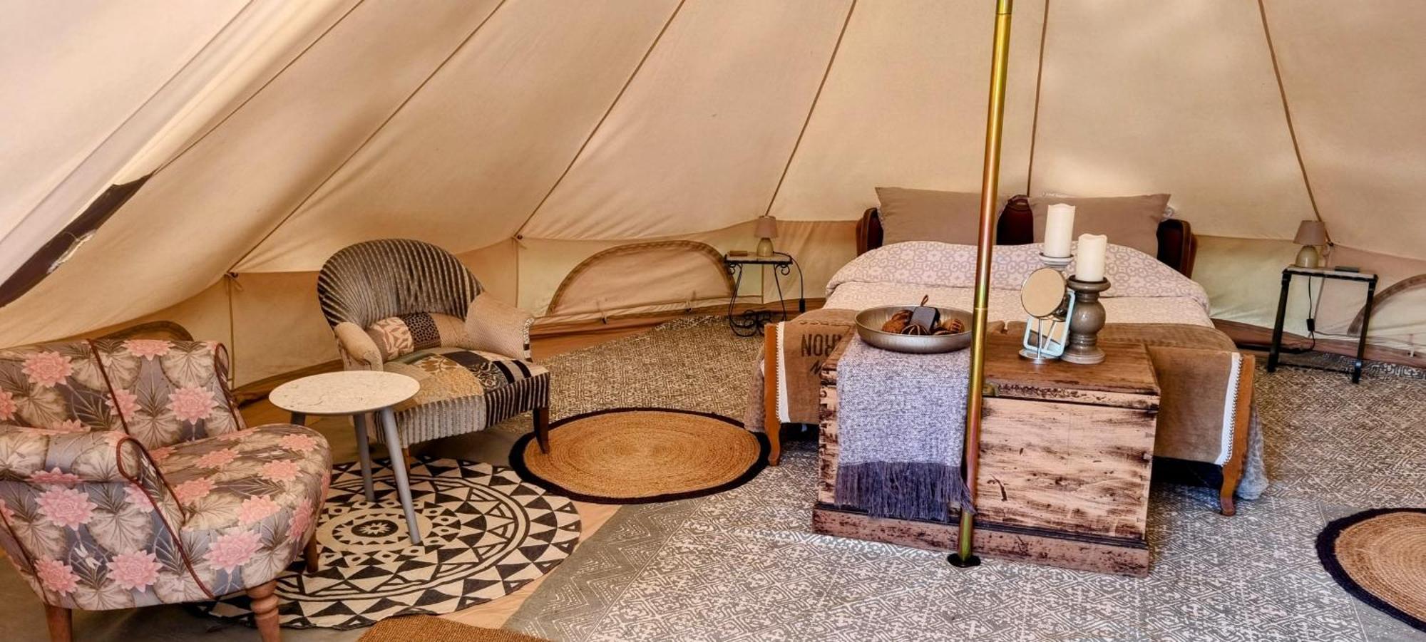 Luxury Bell Tent At Camping La Fortinerie Mouliherne Exterior foto