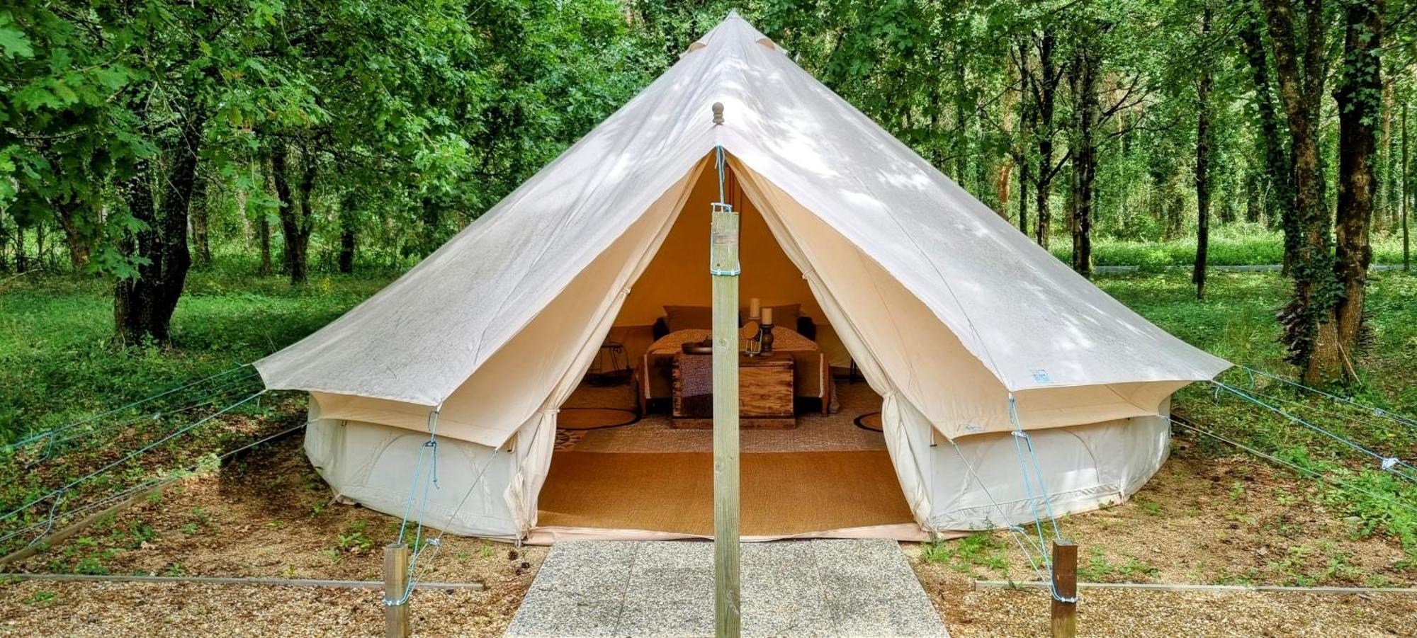 Luxury Bell Tent At Camping La Fortinerie Mouliherne Exterior foto